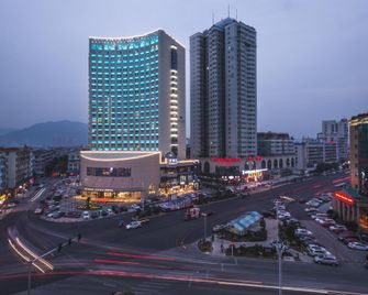 Ji Hotel Wenzhou Longgang - Wenzhou - Edificio