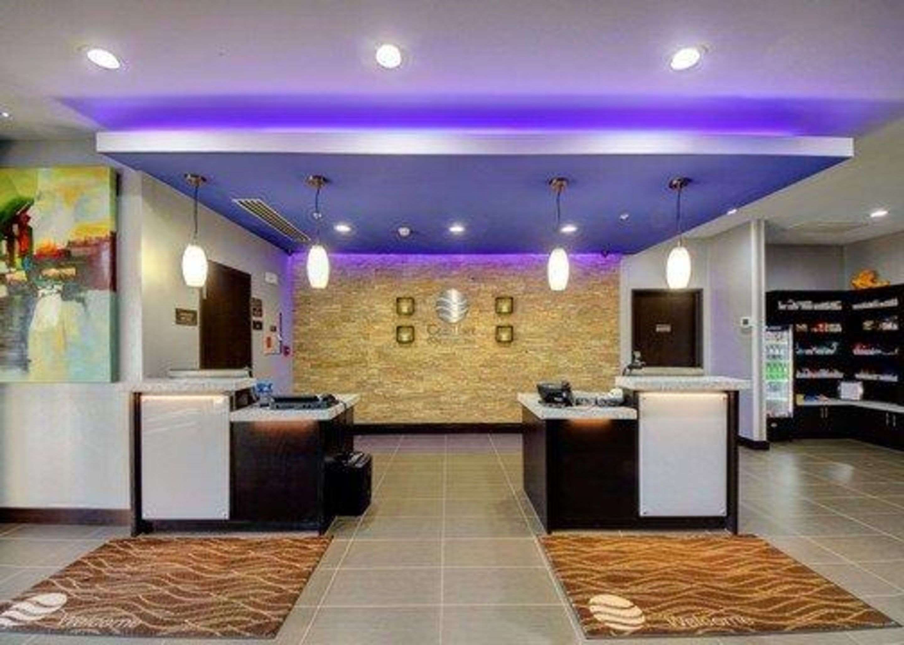 كمفرت إن آند سويتس تولسا أي-44 ويست - آر تي 66