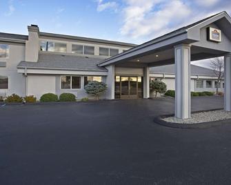 AmericInn by Wyndham Bay City - Bay City - Edificio