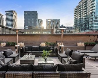 The Griffin Aparthotel- Downtown - Montreal - Balcony