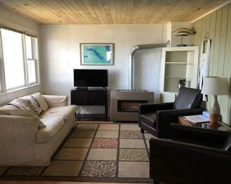 Presque Isle Resort cottage #1 of 2 (3) - Alpena - Living room