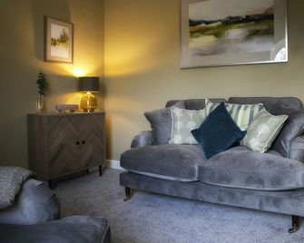 Walshford Lodge - Harrogate - Living room