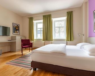 Boutique Hotel Swisshouse - מריאנסקה לאזנה - חדר שינה