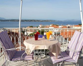Vibrant Spetses - Mata Colorful Nest - Spétses - Balcony
