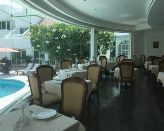 Al Khalidiah Resort - Charjah - Restaurant