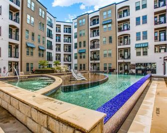 Spacious Uptown Gem Free Parking Pet Friendly - Dallas - Pool