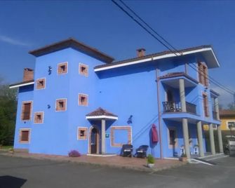 Hotel El Trasgu - Cangas de Onís - Edificio
