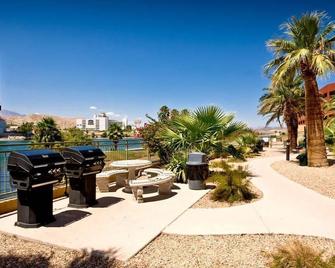 Colorado River Waterfront condo - Bullhead City - Patio