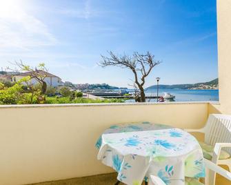 Apartments Darko by the sea (68091-A1) - Supetarska Draga - island Rab - Supetarska Draga - Balcón