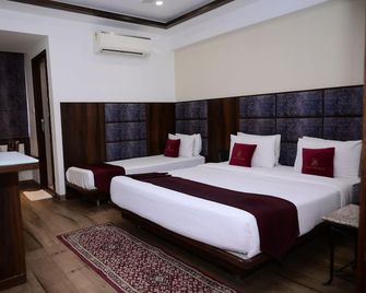 Pravasa hotel Indore - Indore - Κρεβατοκάμαρα