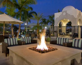 Courtyard by Marriott San Diego Airport/Liberty Station - San Diego - Piscina