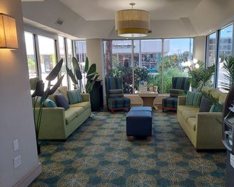 Comfort Suites Beachfront - Βιρτζίνια Μπιτς