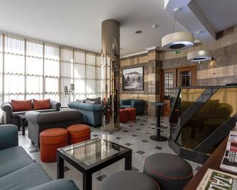 Hotel Arangues - Setúbal - Sala de estar