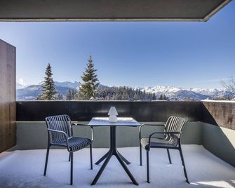 Hotel Valaisia Crans Montana, a Faern Collection Resort - Crans-Montana - Balcony