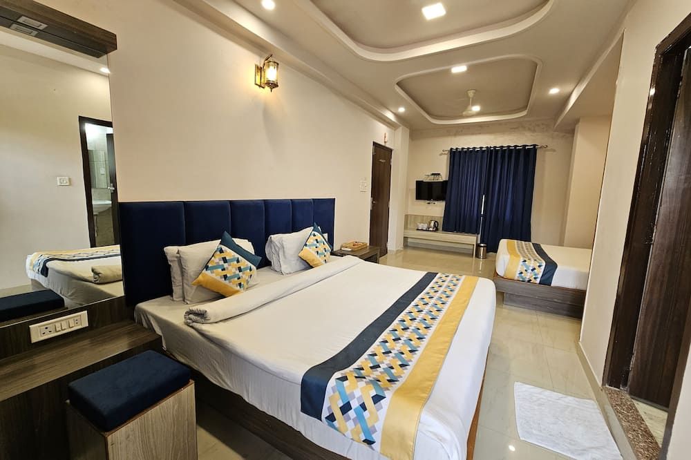 The Sky Comfort Hotel Brahm Sambandh - Nāthdwāra