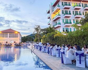 Sangkahak Mith Hotel - Kep