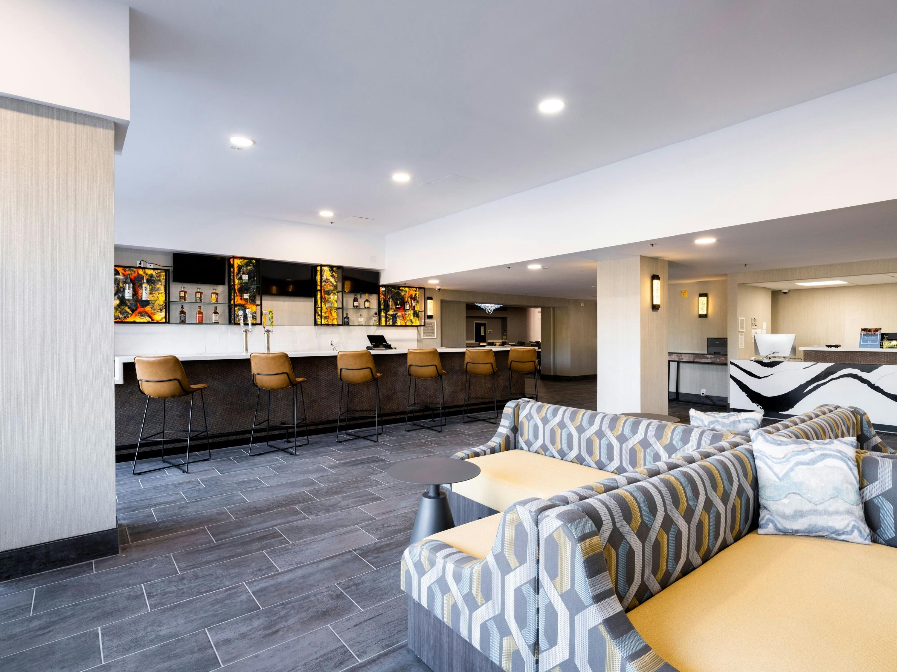 DoubleTree by Hilton Livermore thumbnail 3