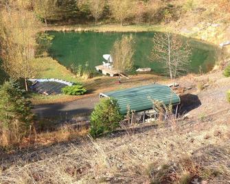 Big D's Pond & North Branch Of The Potomac River Camping. - Cumberland - Building