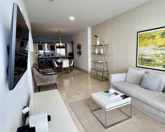 Yoo Panamá by Boutique Apartments - Panama City - Stue