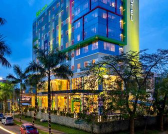 ibis Styles Cikarang - Bekasi - Edificio