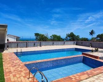 Hostel Vista Mar - Porto Seguro - Pool