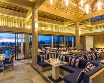 Mai Holiday by Mai Khao Lak - Khao Lak - Restaurante