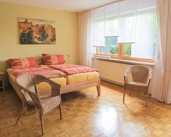 Ferienwohnung Eibl - Donaustauf - Schlafzimmer