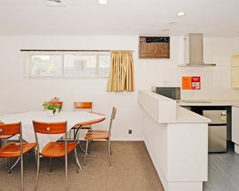 Dukes Midway Lodge - Auckland - Ruokailuhuone