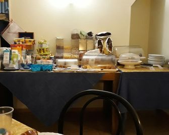 Alloggio Taddei - Barisciano - Buffet