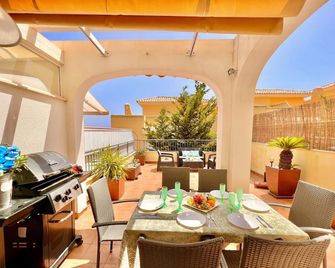 Maryvilla - Townhouse In Montesol De Calpe Urbanization With Sea Views - Calpe - Balcon