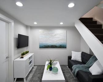 Oceanside Boutique Loft Apt Cozy Beach Unit 7 - Hollywood - Salon