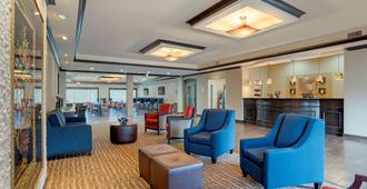 Comfort Suites Alexandria - Alexandria - Lounge