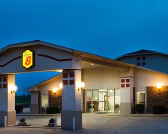 Super 8 by Wyndham Lamar - Lamar - Edificio