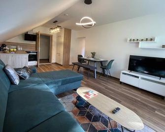 Cozy apartment in the Lungau region. - Tamsweg - Sala de estar