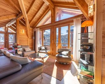 Chalet Mountainside avec sauna et jacuzzi à 200m des pistes - Commune de Vars - Salon