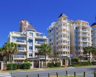 La Grande Apartments Broadbeach - Broadbeach - Building