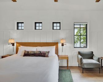 The Scout Boutique Cottages - Sisters