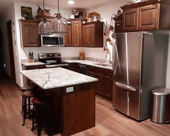 Cozy Teton Valley Retreat w/ AC: Jackson+Grand Tetons+Yellowstone+Grand Targhee - Victor - Kuchyň