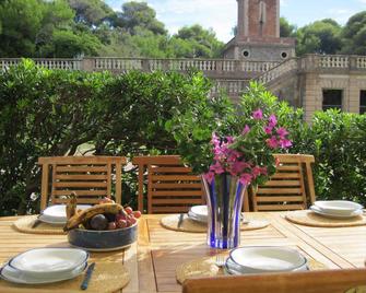 Luxury Apartment In Beachfront Villa, 4 Bedrooms, 3 bathrooms, 1600 sf - Donoratico - Restaurante