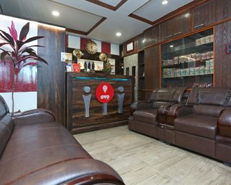 Super Hotel O Cherry City Cottage - Guwahati - Lounge