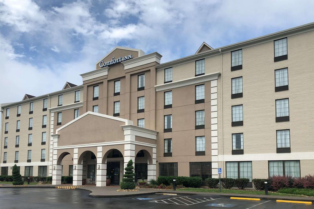 Comfort Inn Oak Ridge Knoxville 70 1 4 2 Oak Ridge Hotel Deals Reviews Kayak