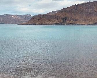 The Cliff Hotel - Neskaupstadur
