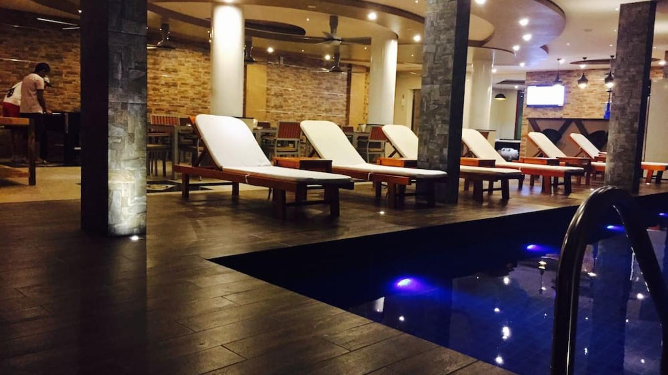 Triton Beach Hotel & Spa