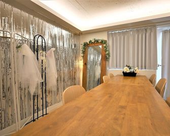Geoje Dongbeck Hotel Gohyeon - Geoje - Dining room