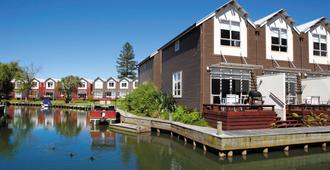 Ramada Resort By Wyndham Rotorua Marama - Rotorua - Edificio