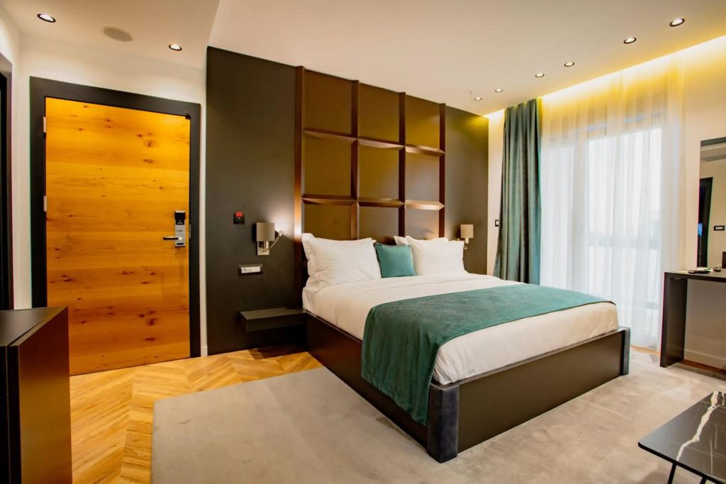 Ador Hotel - פריסטינה - חדר שינה