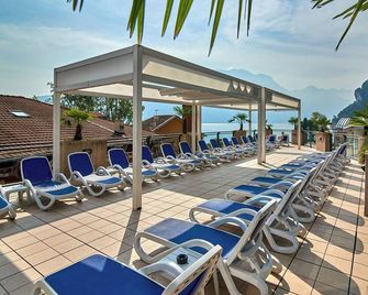 Hotel Europa Sky Pool & Panorama - Riva del Garda - Balcón