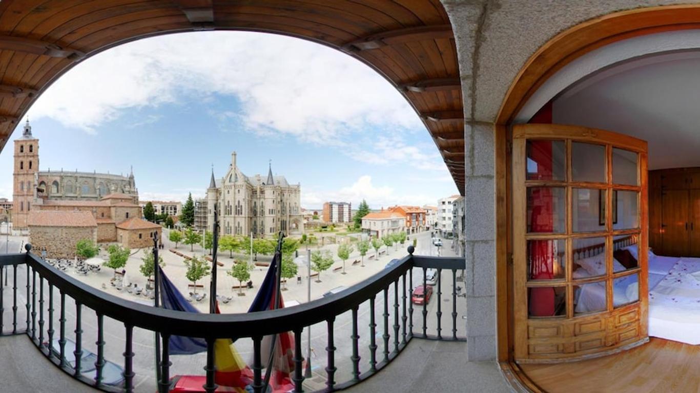 Hotel Gaudi