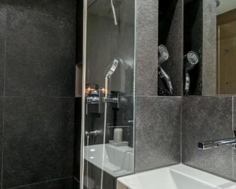 Apartment Les Silenes by Interhome - Gstaad - Bathroom