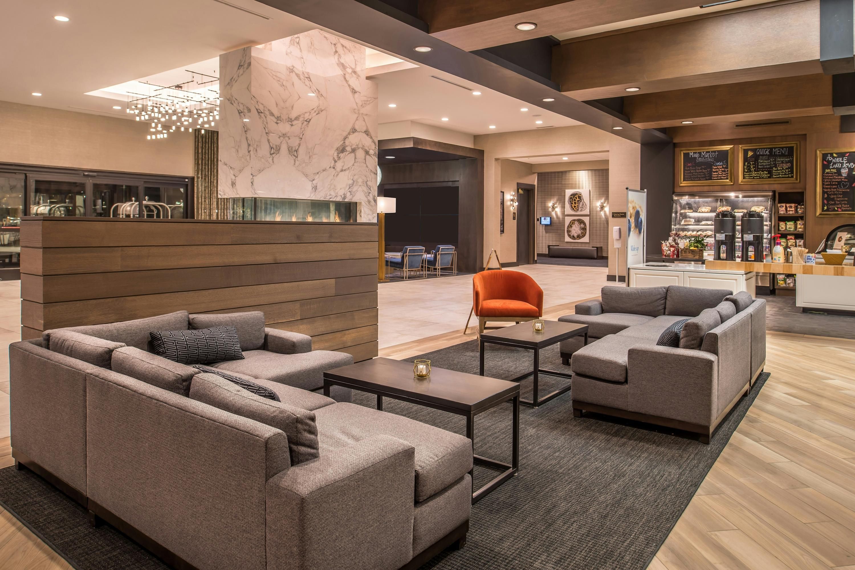 DoubleTree by Hilton Lafayette East - Lafayette - Lounge
